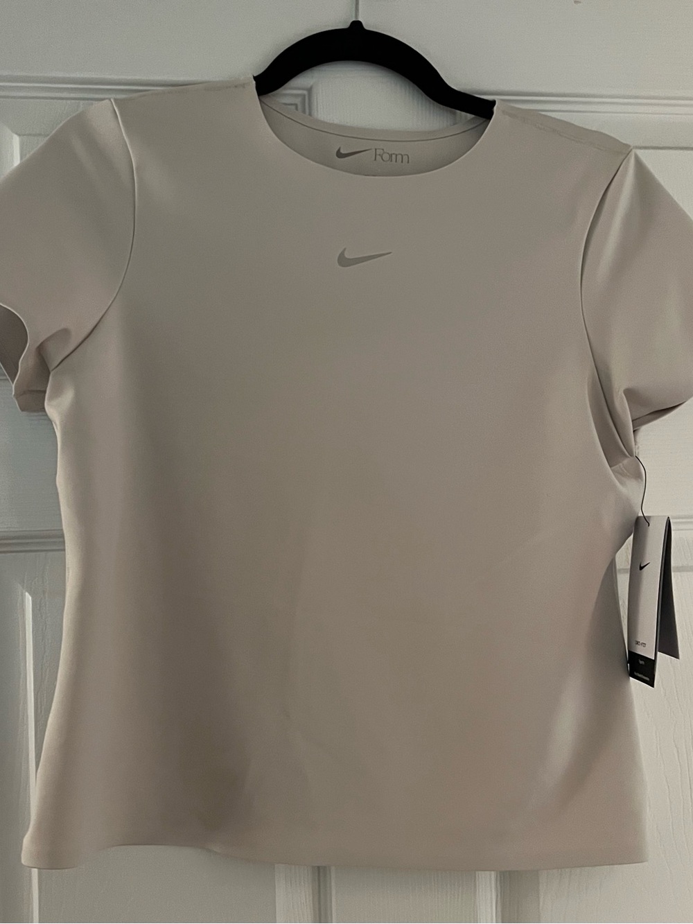 Nike Women’s Beige Short Sleeve FORM Top